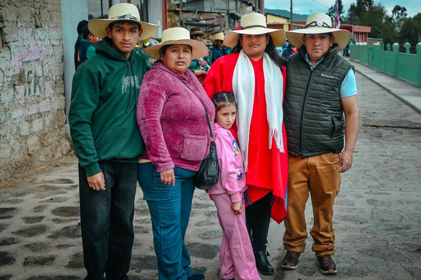 La familia Quispe, agricultores de naranjas